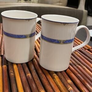 Pair of Haengnam Elegant Bone China Coffee Cups